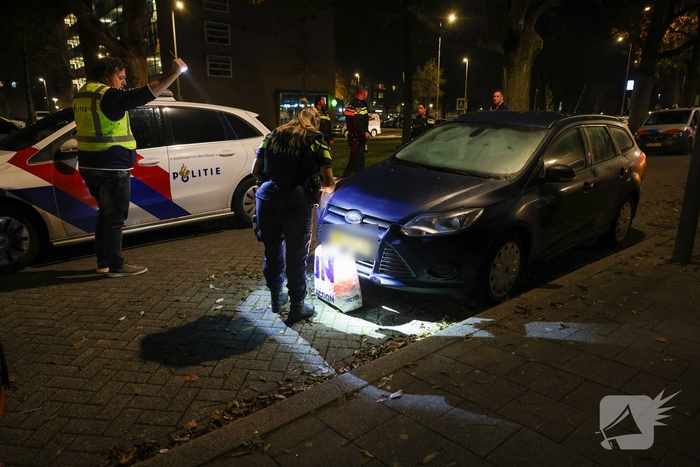 Vijf aanhoudingen en vondst van geld na drugsdeal