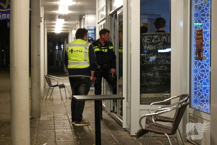 Vijf aanhoudingen en vondst van geld na drugsdeal