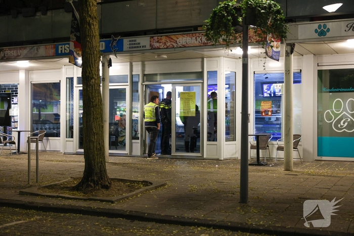 Vijf aanhoudingen en vondst van geld na drugsdeal