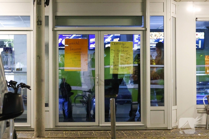 Vijf aanhoudingen en vondst van geld na drugsdeal