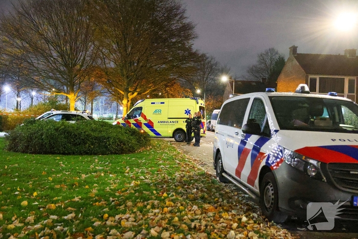 Woningbrand leidt tot ziekenhuisopname en politieonderzoek