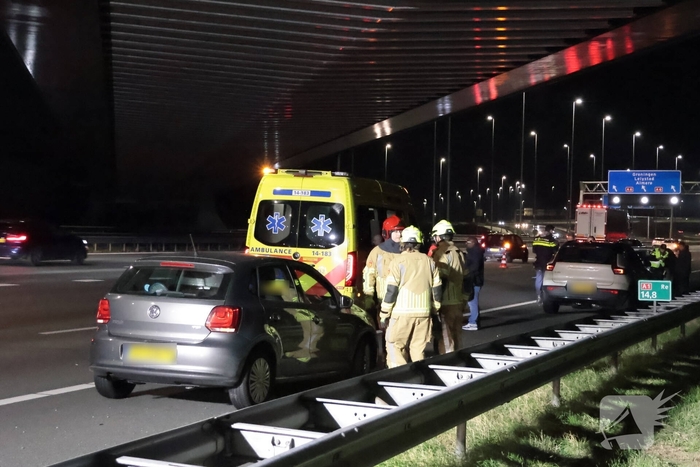 Botsing op snelweg leidt tot bevrijding van inzittende