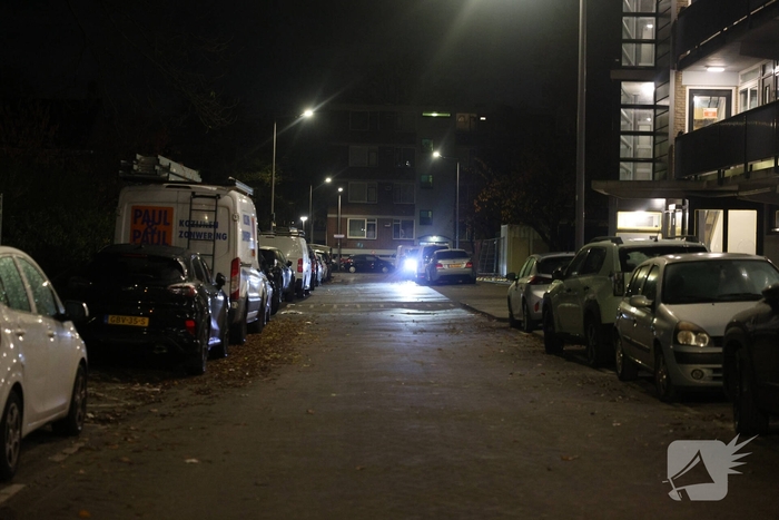 Woningbrand door noodsignaal met oranje rook