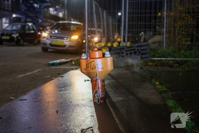 Woningbrand door noodsignaal met oranje rook