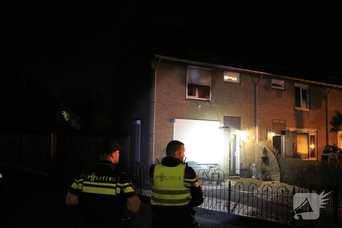 Woningbrand leidt tot ontruiming van woningen