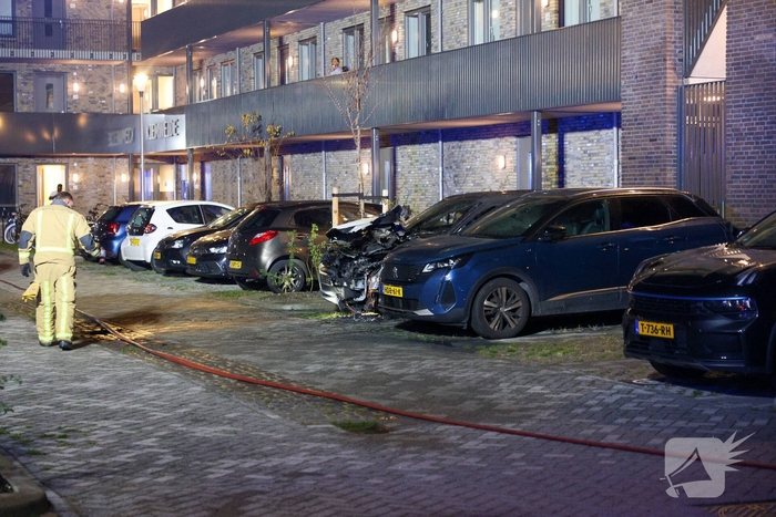 Auto volledig verwoest door brand