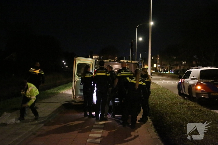 Ontsnapte emoe houdt politie bezig