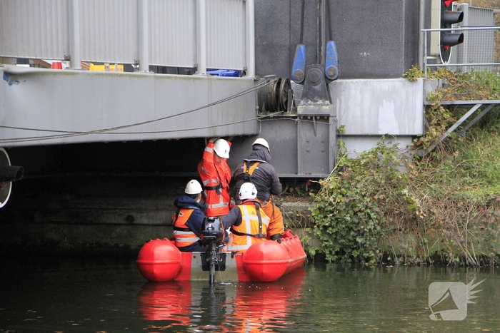 Onderzoek naar schade stadsbrug