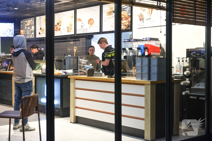 Overval op snackbar door twee gemaskerde daders