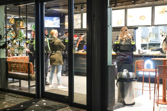 Overval op snackbar door twee gemaskerde daders