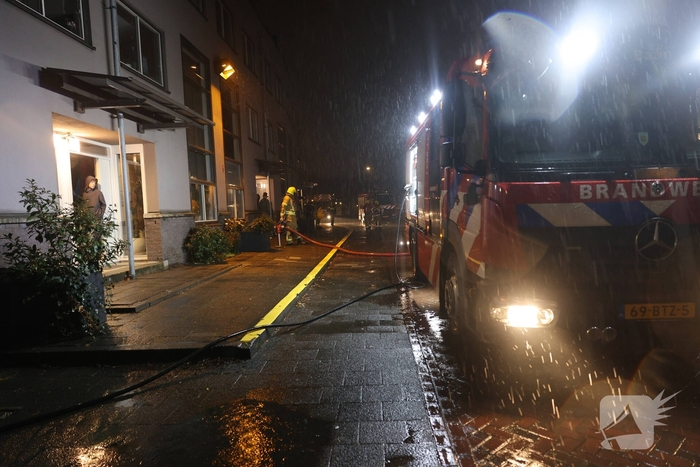 Industriebrand verwoest voertuigen in garage