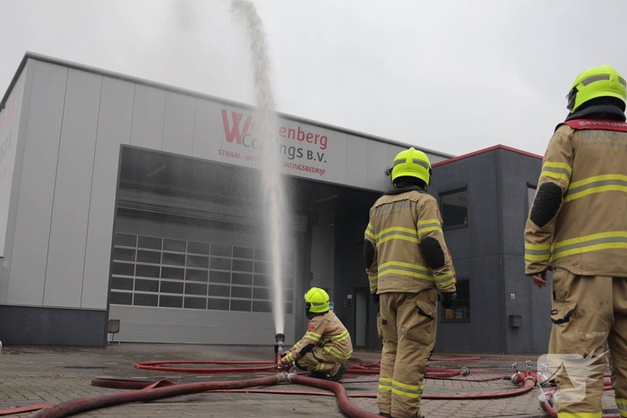 Grote brand in coatingsbedrijf veroorzaakt rookontwikkeling