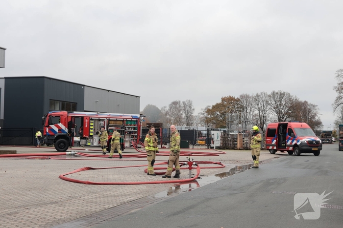 Grote brand in coatingsbedrijf veroorzaakt rookontwikkeling