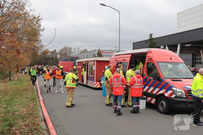 Grote brand in coatingsbedrijf veroorzaakt rookontwikkeling