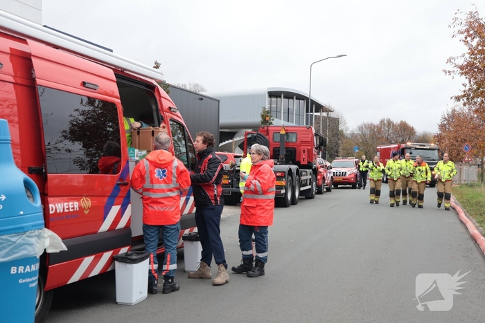 Grote brand in coatingsbedrijf veroorzaakt rookontwikkeling