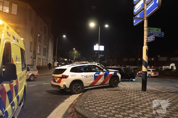 ongeval tussen politievoertuig en auto