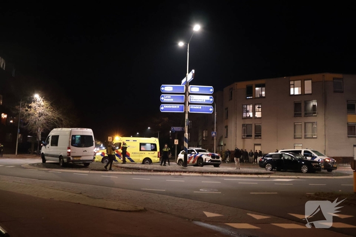 ongeval tussen politievoertuig en auto