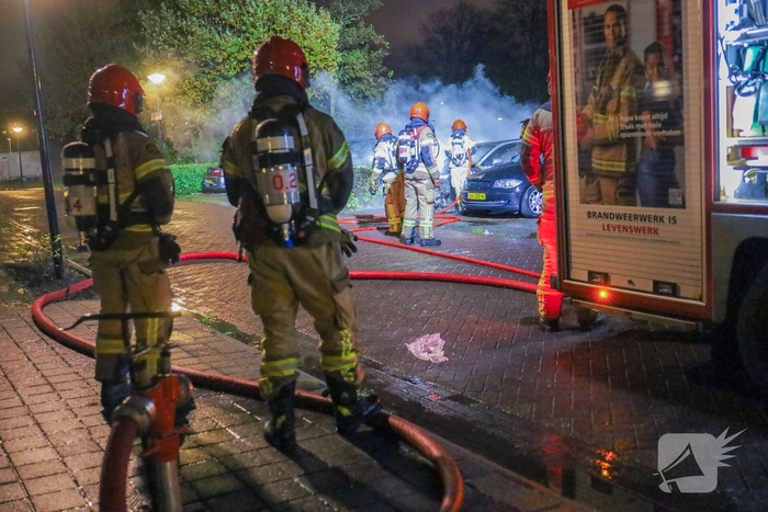 Auto gaat in vlammen op