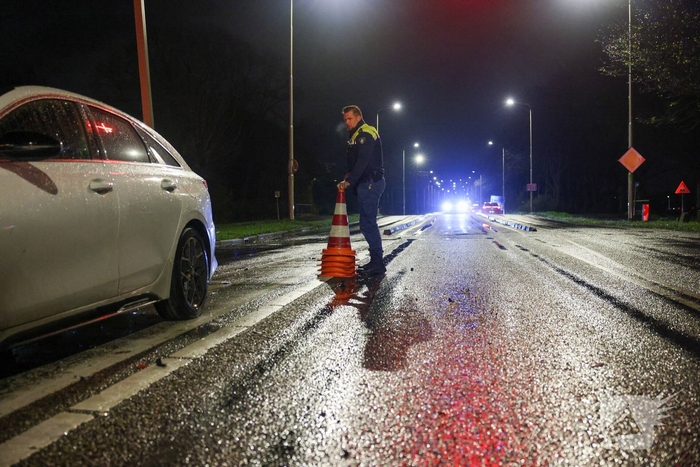Ongeval tussen auto en bus zorgt voor verkeersvertraging