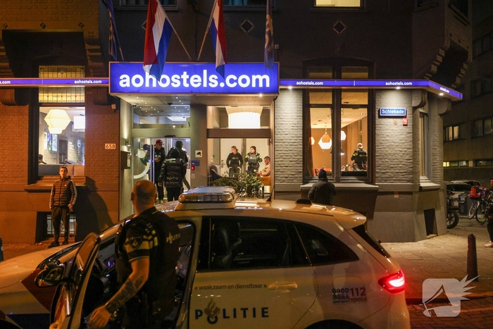 Schutter richt op mensen en slaat op de vlucht na conflict