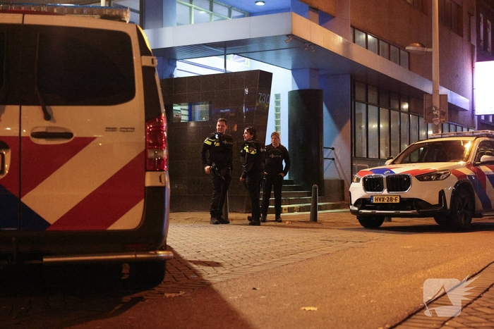 Schutter richt op mensen en slaat op de vlucht na conflict