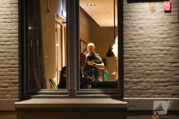 Schutter richt op mensen en slaat op de vlucht na conflict
