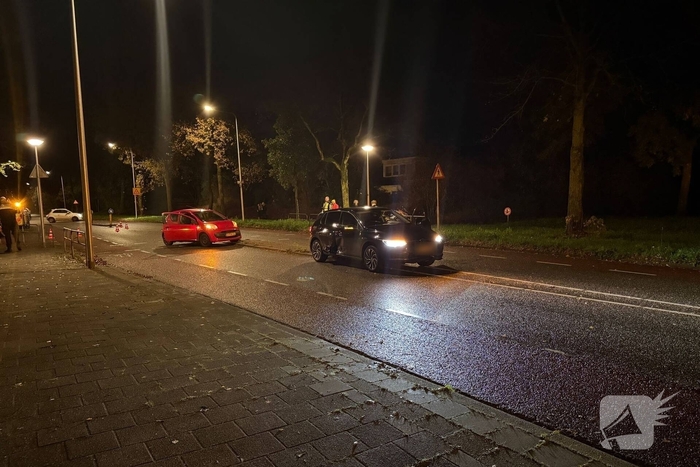 Botsing tussen twee auto's zonder gewonden