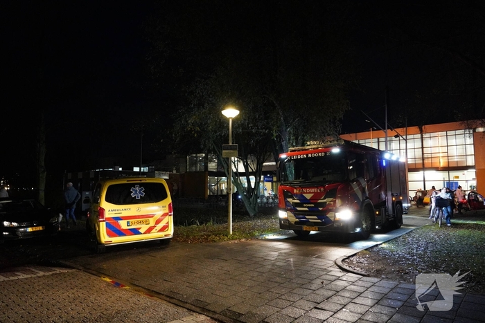 Zwembad ontruimd door brandlucht