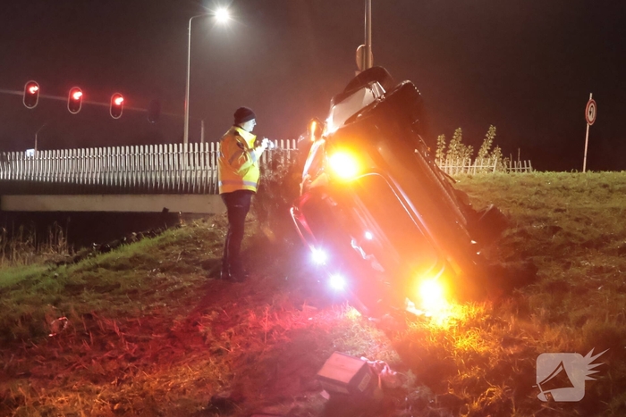 Bestuurder overlijdt na ongeval