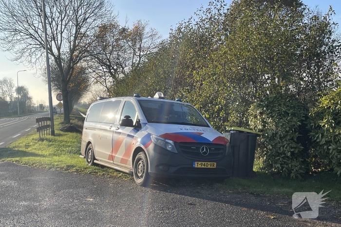Brand in schoorsteen van oude boerderij