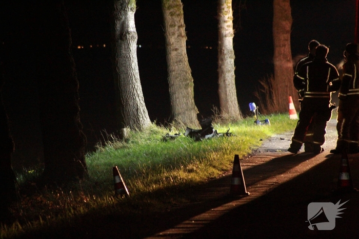 Vrouw overlijdt bij autobrand
