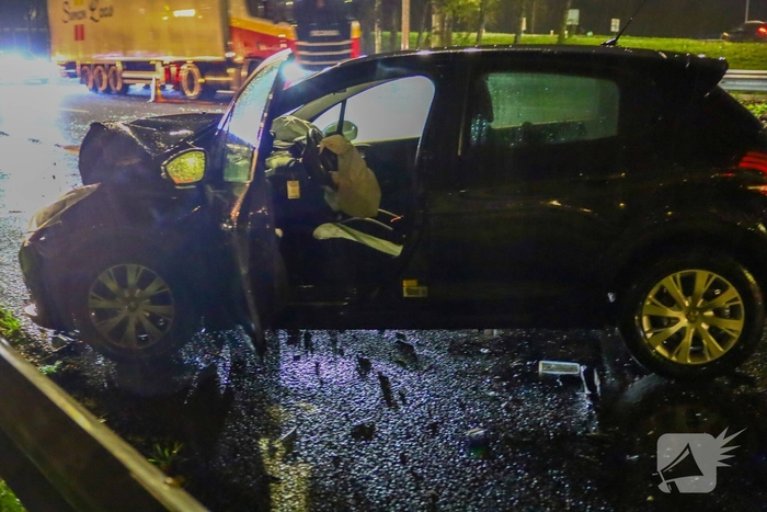 Botsing tussen meerdere auto's leidt tot gewonden