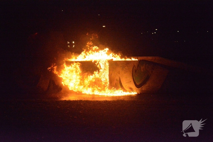 Felle brand na explosie met jerrycan