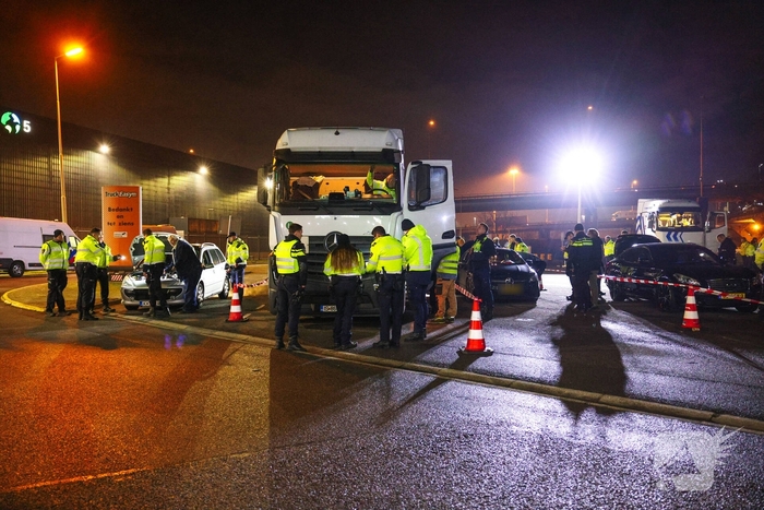 Grote controle door diverse diensten