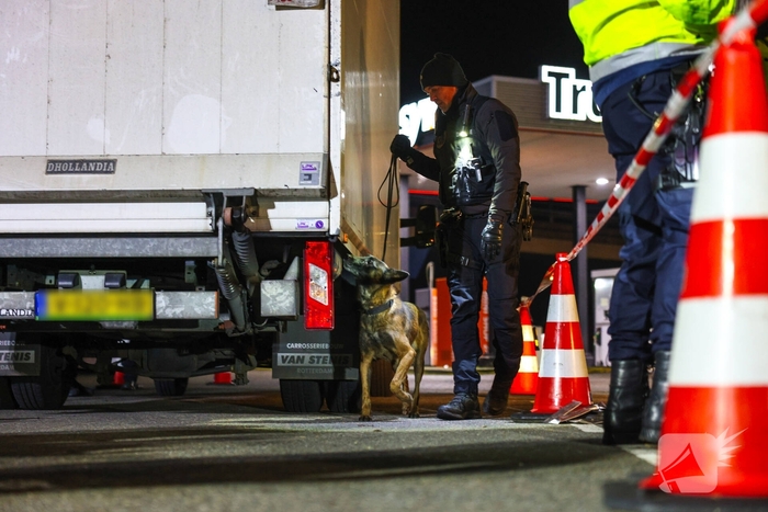 Grote controle door diverse diensten