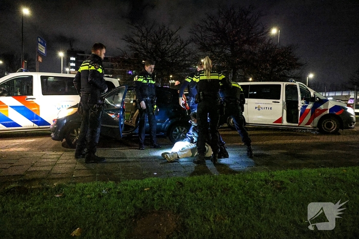 Politie grijpt in bij gewapende vechtpartij