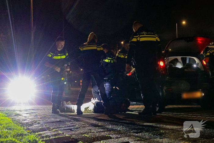 Politie grijpt in bij gewapende vechtpartij