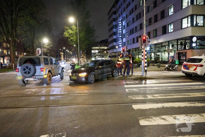 Ongeval tussen jeep en personenauto leidt tot verkeershinder