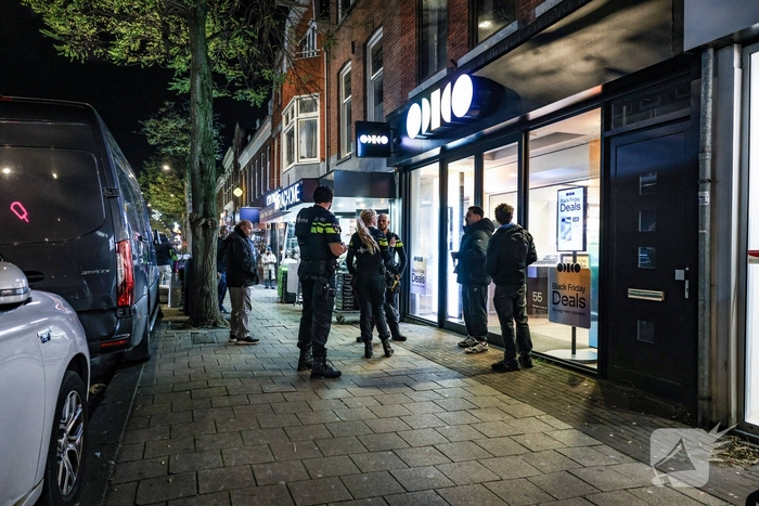 Overval met dreiging wapen in winkel