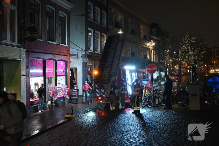 Hoogwerker en tankautospuiten ingezet voor brand