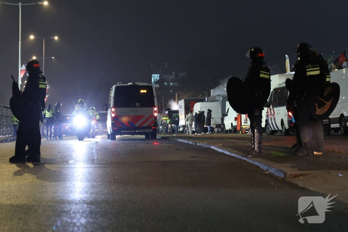 Mobiele Eenheid paraat bij wedstrijd Feyenoord tegen Celtic