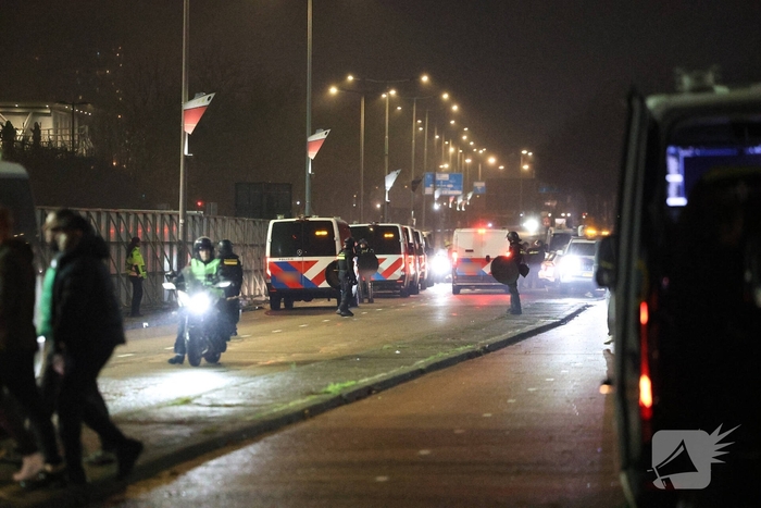 Mobiele Eenheid paraat bij wedstrijd Feyenoord tegen Celtic