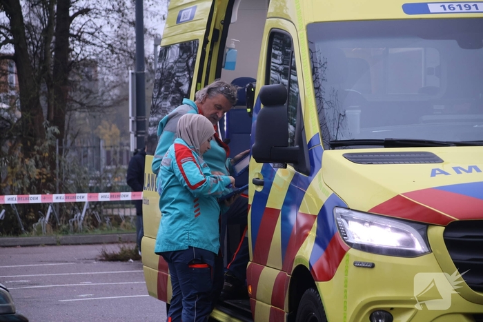 Steekincident tussen rijinstructeurs op parkeerplaats