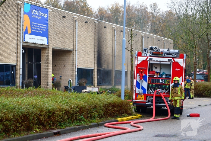 industriebrand onder controle in Badhoevedorp