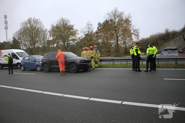 Acht voertuigen betrokken bij kettingbotsing