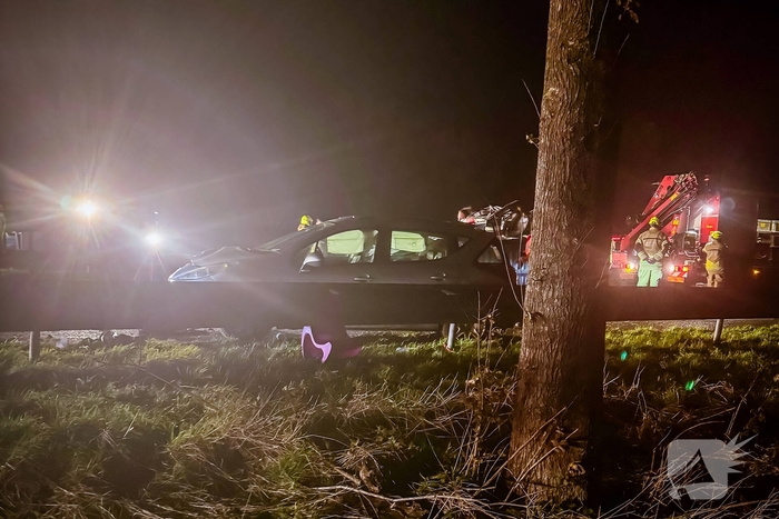 Verkeersongeval leidt tot volle inzet brandweer