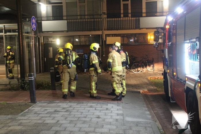 Brand in flatwoning leidt tot snelle hulpverlening