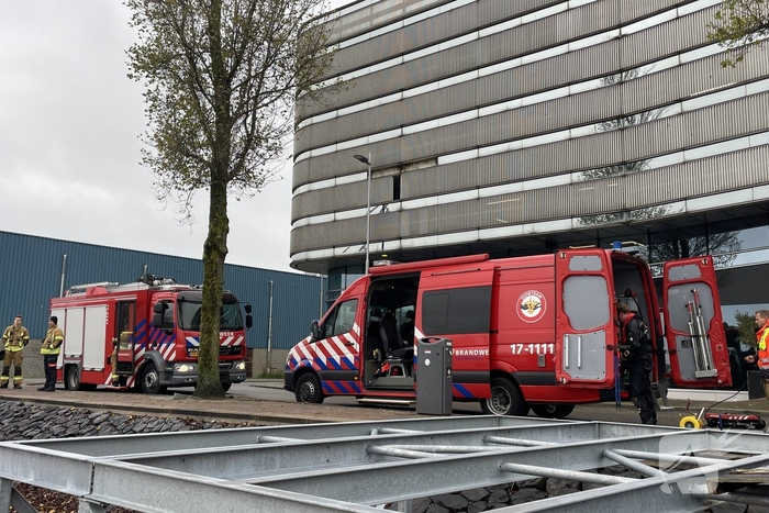 Zoekactie in het water na aantreffen kleding