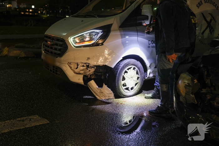 Ongeval tussen auto en bus