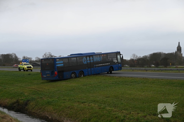 Keeractie van lijnbus op snelweg gaat fout
